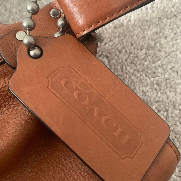🎯SOLD🎯Coach Duffle Bag in Cognac - Picture 5 of 8